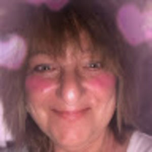 Meet your Posher, Maxine